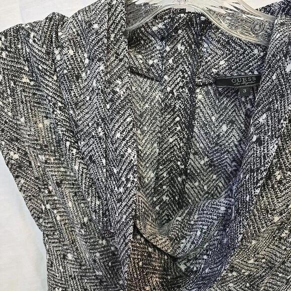 Guess Los Angeles Blouson Fitted Dress 3 Cowl Neck Cap Sleeve Black White - Picture 5 of 12